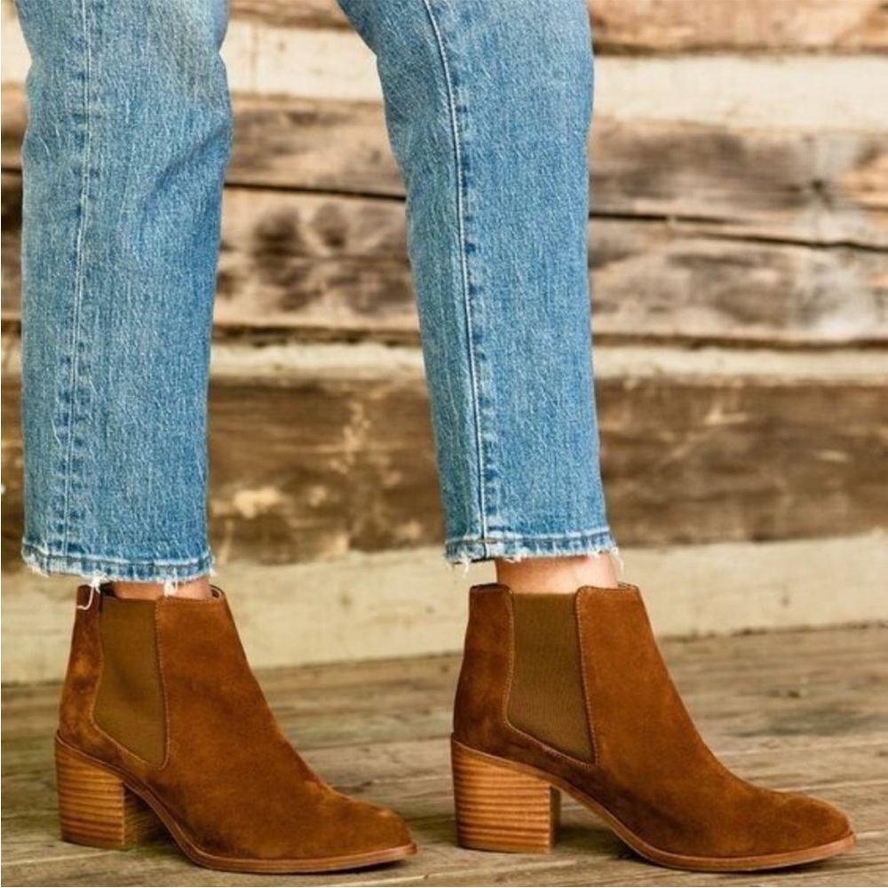 Nisolo Chestnut Suede Chelsea Ankle Boots